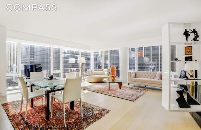 135 W 52nd Street Gallery 3