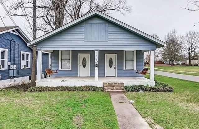 2 Bedroom Home in Highland! Gallery 4