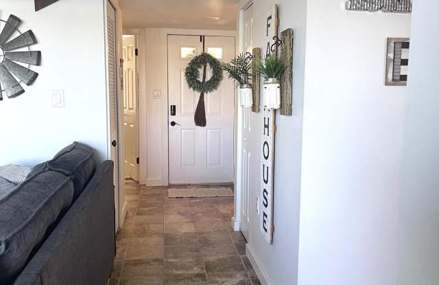 10102 Glenmoor Drive Gallery 3