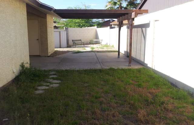 418 E SEQUOIA Drive Gallery 3