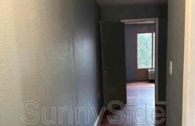 8421 South Orange Blossom Trail Gallery 3