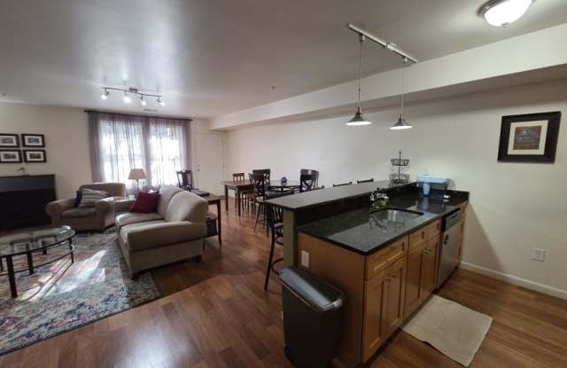 39 Chelsea St. - 39 Chelsea Street, Boston, MA 02128