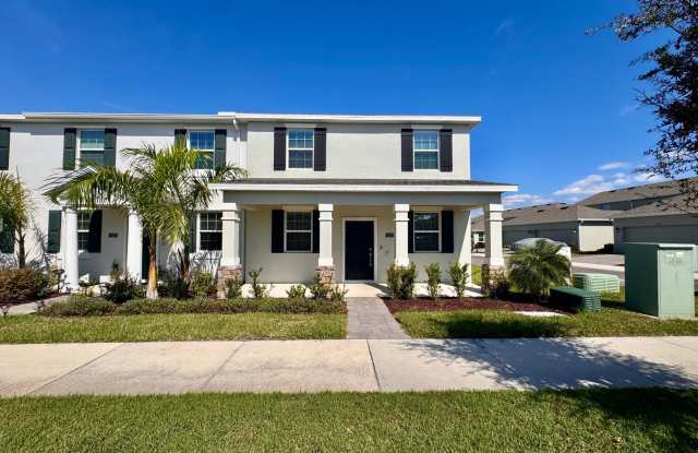 MOVE-IN SPECIAL!! 3 Bedroom, 2.5 Bath Newly Built Corner Unit Townhome in Tohoqua! - 1675 Cross Prairie Parkway, Osceola County, FL 34744