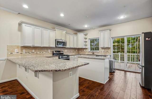 1004 RED CLOVER Road Gallery 3