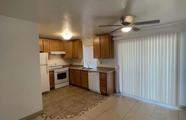 7105 E Lakeside Drive Gallery 4