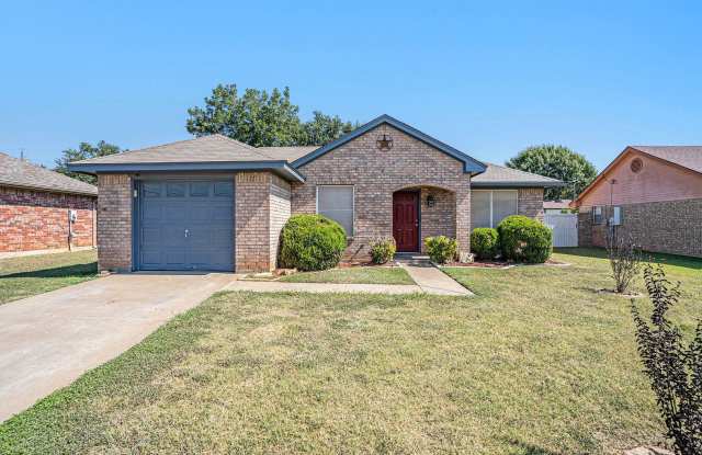This charming 3-bedroom, 2-bathroom single-family house offers a comfortable layout with plenty of space for everyday living. photos photos