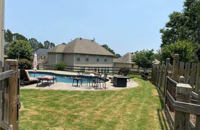 438 Fieldstone Lane Gallery 2
