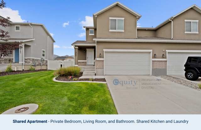 2734 Riverhead Dr Gallery 1