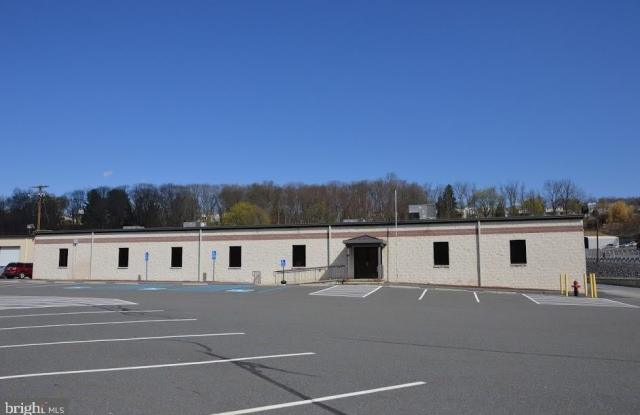 1410 LAUREL Boulevard photos photos