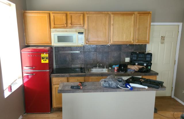 960 North 27th Street - 102 photos photos
