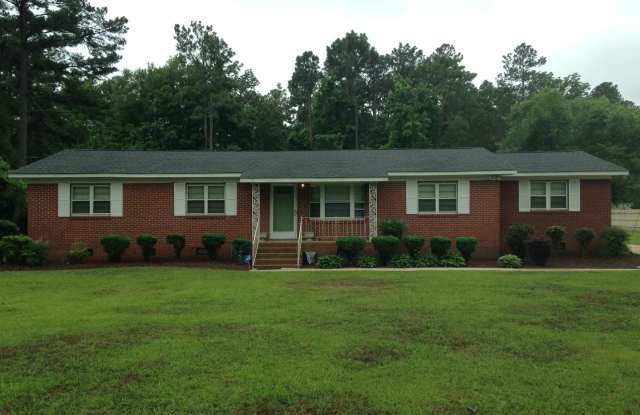 3 Bedroom 2 Bath Brick Ranch-Style Home photos photos