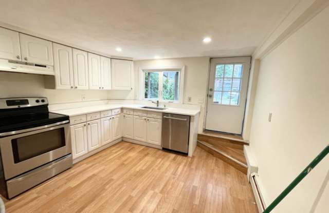 16 Greenwich photos photos