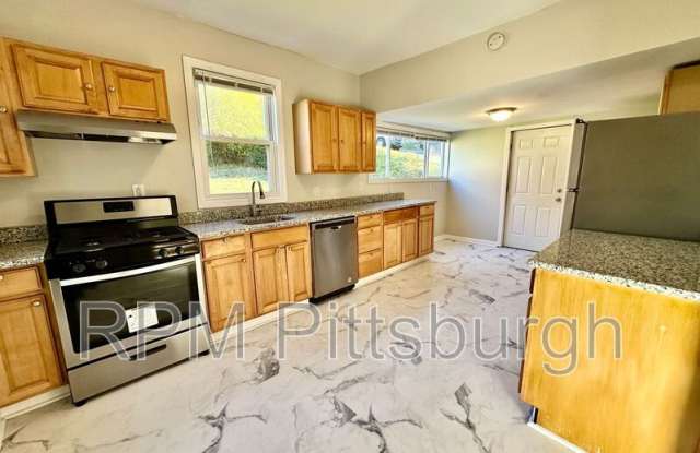 2233 Milligan Ave - 2233 Milligan Avenue, Swissvale, PA 15218