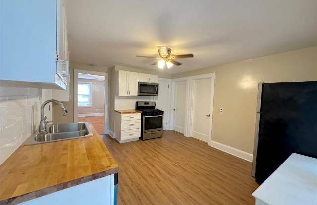 43 Main unit: 2 photos photos