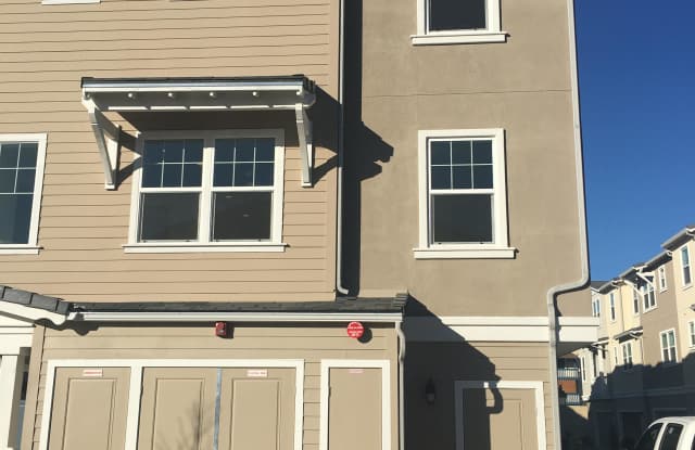 3701 Islander Walk Gallery 2