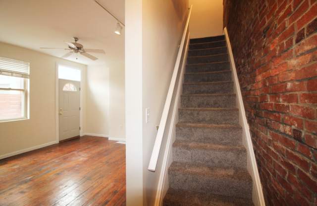 2104 Carey Way - 2 Gallery 4
