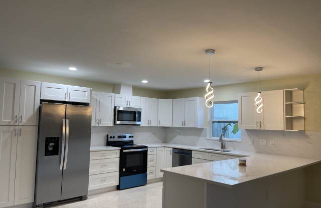 4637 35th Avenue North - 4637 35th Avenue North, St. Petersburg, FL 33713