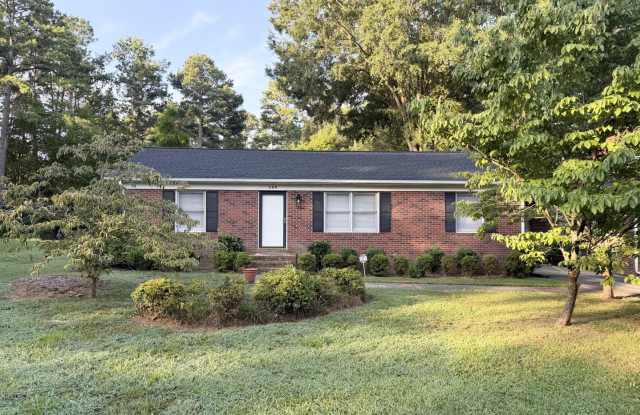 Established Neighborhood - 3 Bedroom/1 Bath Brick Ranch Home - Gas Fireplace - Large Backyard - Storage Shed photos photos Established Neighborhood - 3 Bedroom/1 Bath Brick Ranch Home - Gas Fireplace - Large Backyard - Storage Shed photos photos