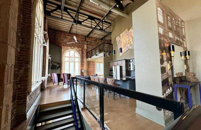 KC Loft Central Gallery 3