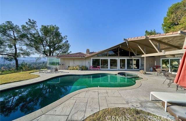 5354 Stardust Road photos photos