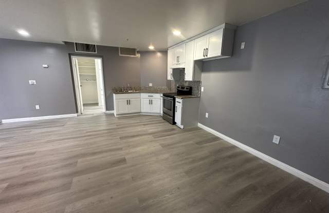 14548 Hartland St,#104 photos photos
