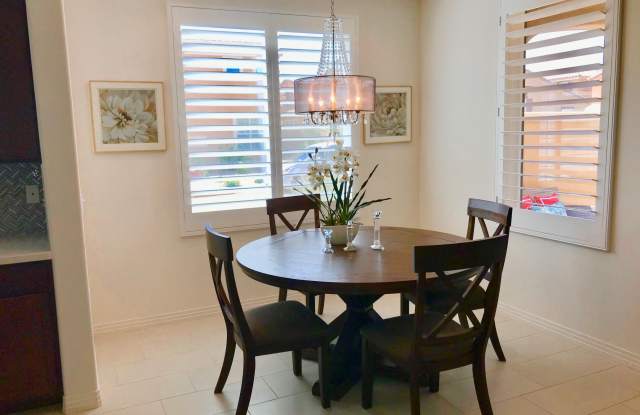 52439 Hawthorn Court Gallery 3