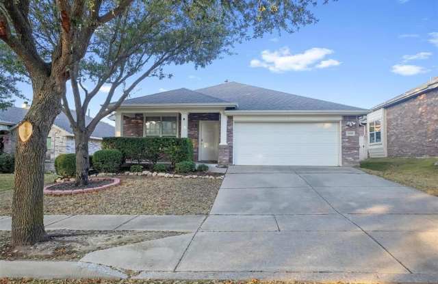 10428 Bradshaw Drive - 10428 Bradshaw Drive, Fort Worth, TX 76108