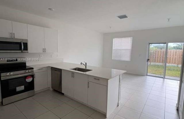 29240 SW 163nd Court, Homestead, FL 33033 photos photos