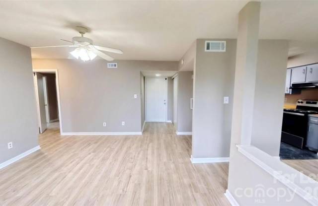 11139 Harrowfield Road Gallery 3