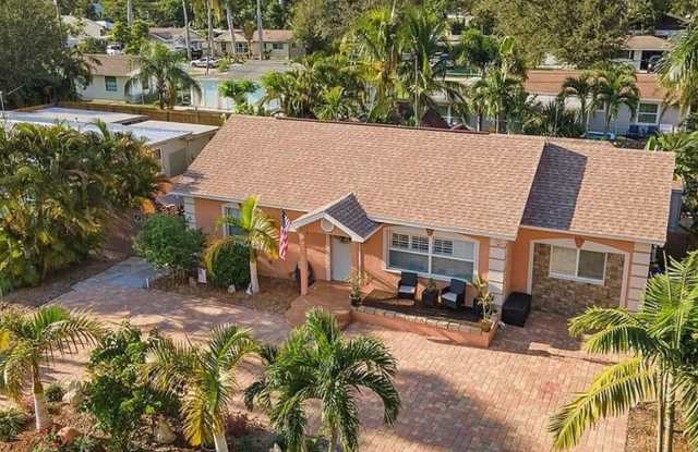 Charming 3-bedroom, 2-bath pool home available for move-in at the end of June. photos photos