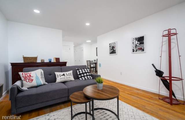 1714 Dean Street Gallery 4