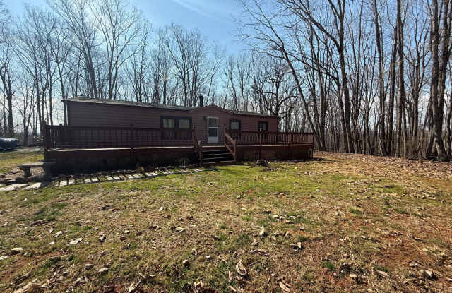 Beautifully renovated 3 Bedroom Home in Amherst - 535 Pendleton Drive, Amherst County, VA 24521