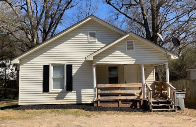 801 Desoto Avenue - 801 Desoto Ave, Kannapolis, NC 28083