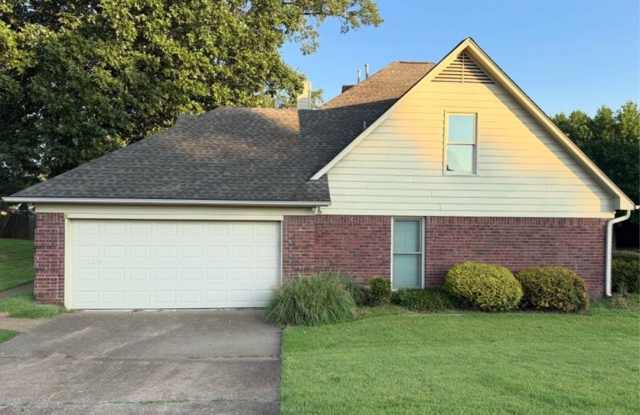 Now available for showing, this spacious 4-bedroom, 3-bathroom home Gallery 4