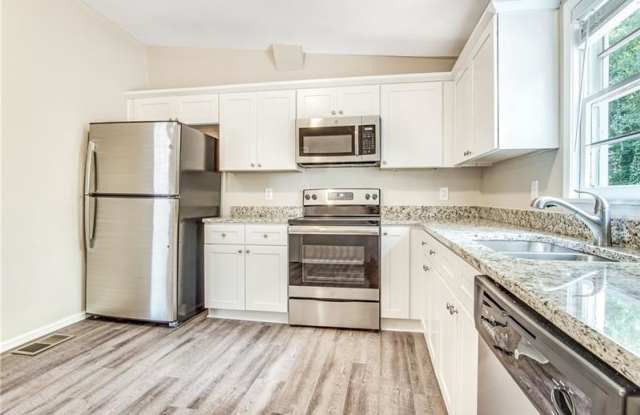 2702 Loghaven Drive NW Gallery 4