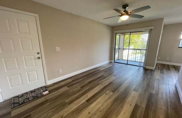 ANNUAL RENTAL - 1 BED / 1 BATH CONDO AT MYSTIC GARDENS Gallery 3