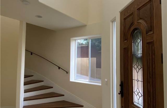 636 Longfellow Avenue Gallery 3