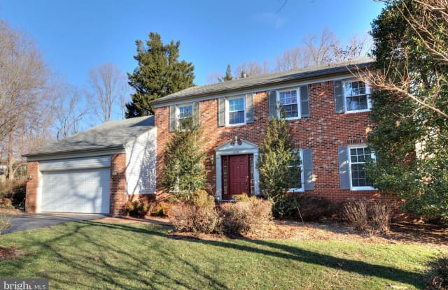 10151 WAVELL RD - 10151 Wavell Road, Kings Park West, VA 22032