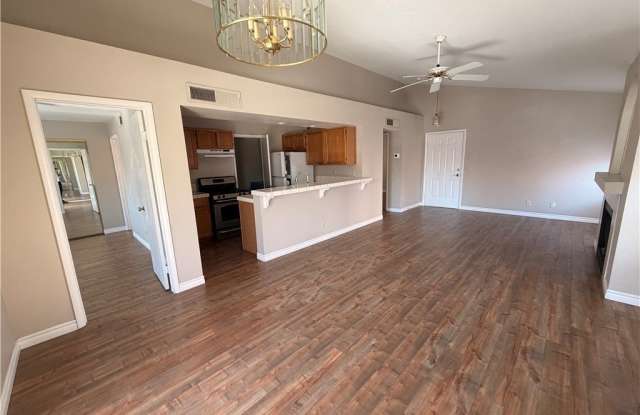 7570 W Flamingo Road Gallery 3