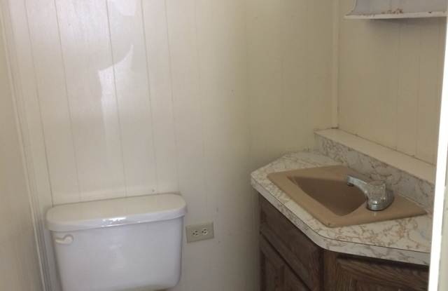 Large 2 Bedroom 1 Bath in MT Washington Gallery 4