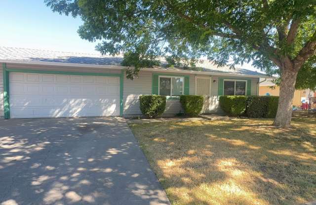 3 Bedroom  2 bathroom home in Oakdale. photos photos
