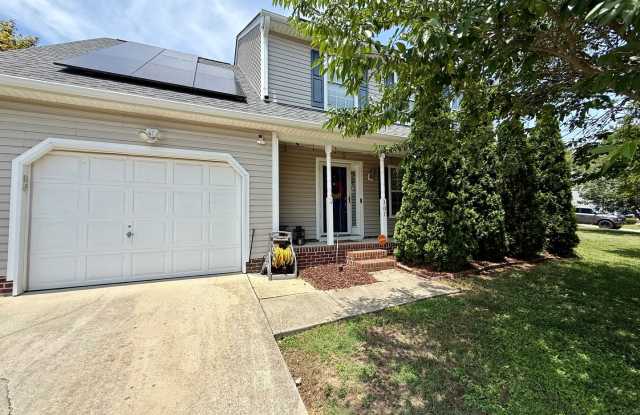 4-bedroom, 2.5-bath home on a cul-de-sac street! photos photos