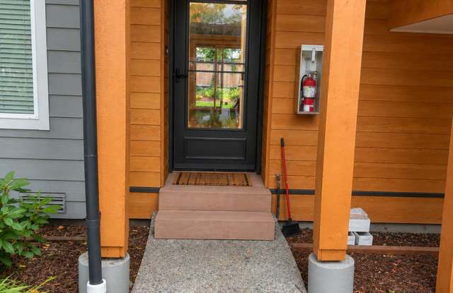 Beautifully maintained 2-Bedroom Condo on the Bothell/Juanita Border Gallery 3
