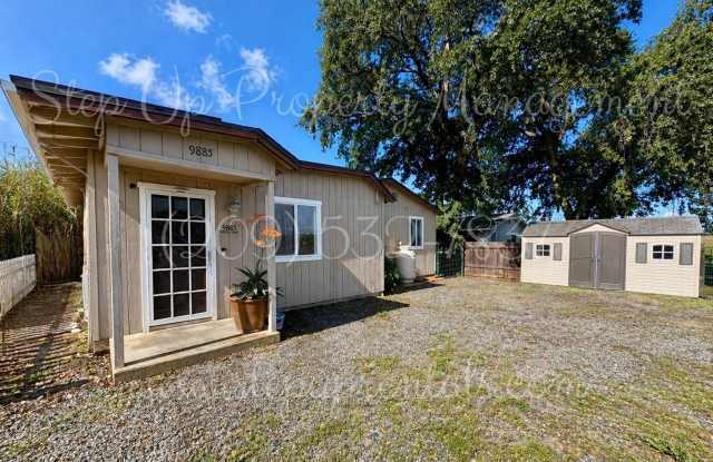 Charming Country Living with Modern Solar Power in Chinese Camp photos photos