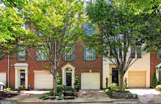4921 WAPLE LANE - 4921 Waple Lane, Alexandria, VA 22304