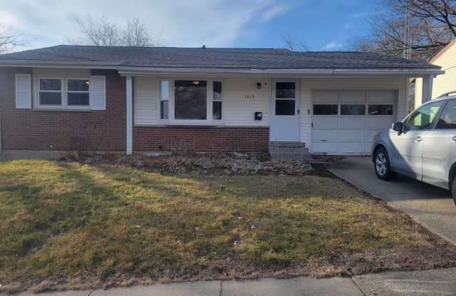 Freshly renovated 3BR 1.5bath house photos photos