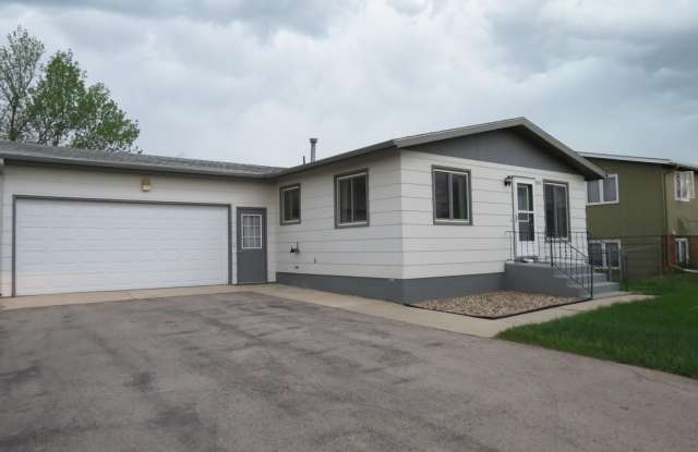 3 BEDROOM | 2 BATH | SPACIOUS RAPID VALLEY HOME photos photos