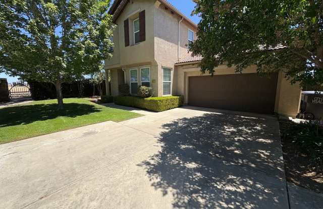 3 Bedroom Home in the Avalon gated community Available Now! photos photos