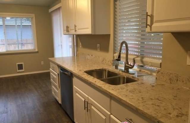 3826 122nd South  North East Gallery 2