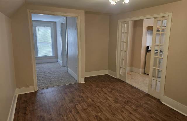 1008 Kavanaugh Boulevard Gallery 3